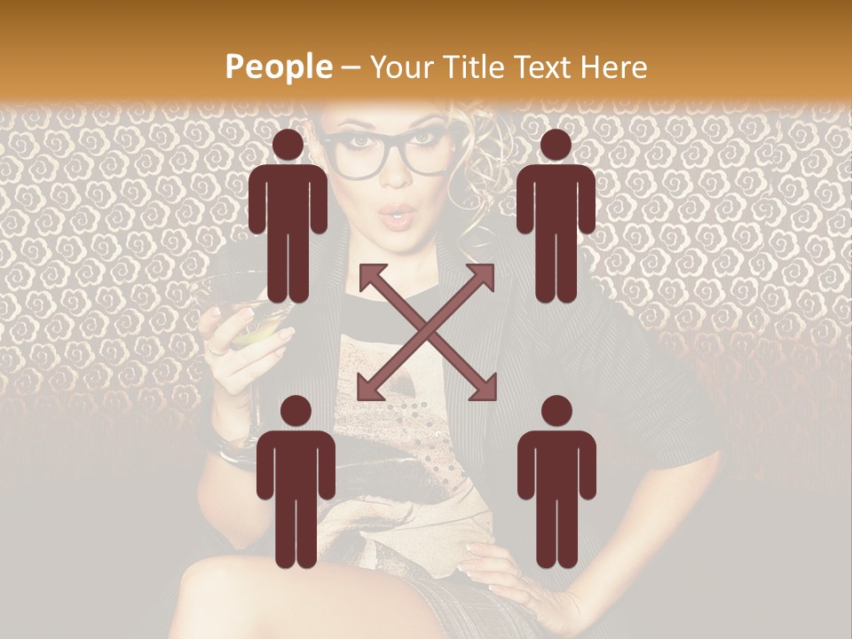 Ocean Horizon Beauty PowerPoint Template