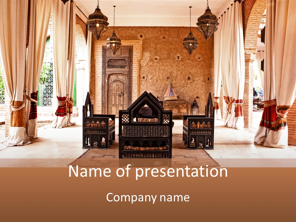 Traditional Style Arabian PowerPoint Template