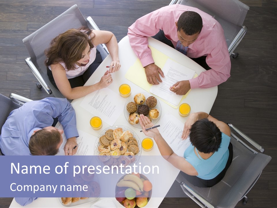 Middle Multi Discussing PowerPoint Template