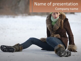 Painful Fur Winter PowerPoint Template