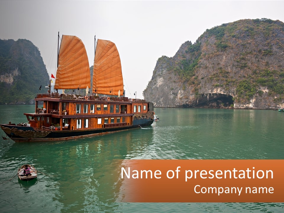 Landscape Ocean Holiday PowerPoint Template