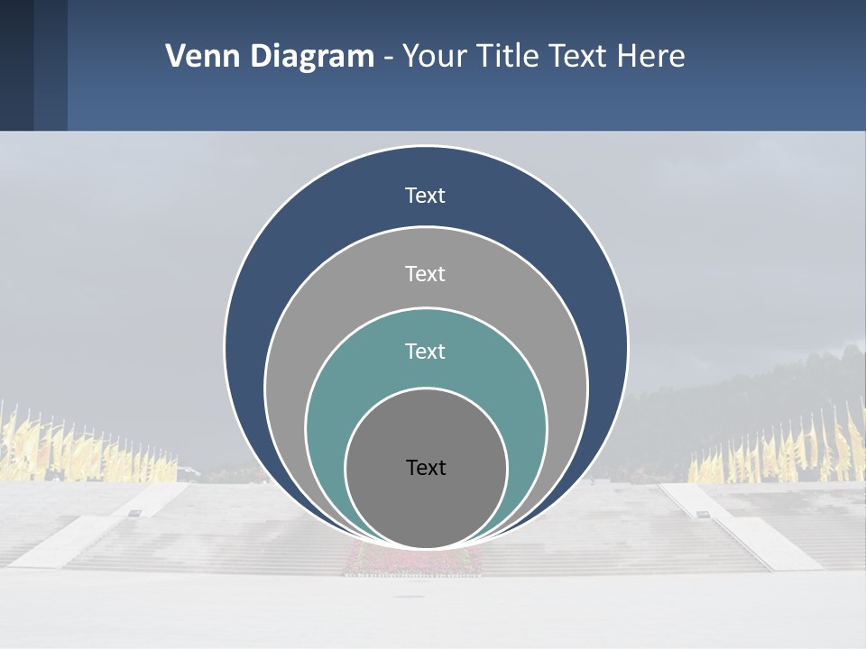 Estate Dream Grass PowerPoint Template