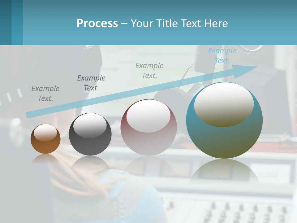 Blue Sky Green New PowerPoint Template