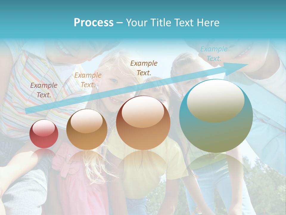 Lawn Home Selling PowerPoint Template