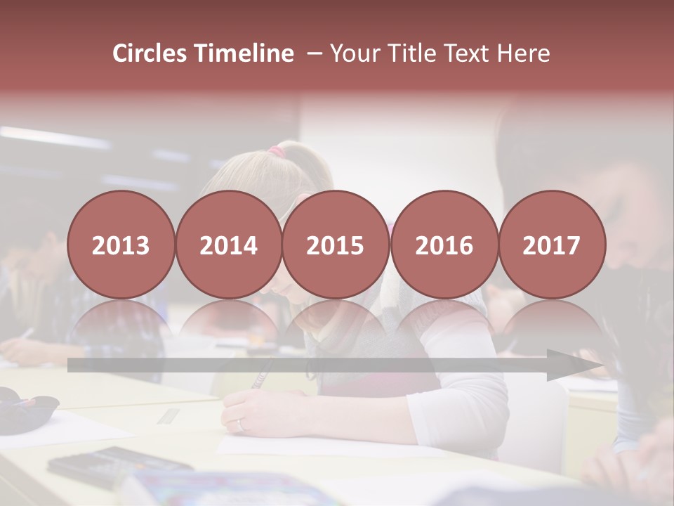 Teamwork Women Beautiful PowerPoint Template