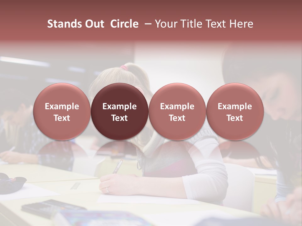 Teamwork Women Beautiful PowerPoint Template