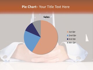 Table Waiting Studio PowerPoint Template