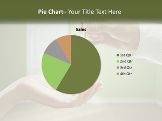 Handing Over The Keys To The Apartment PowerPoint Template