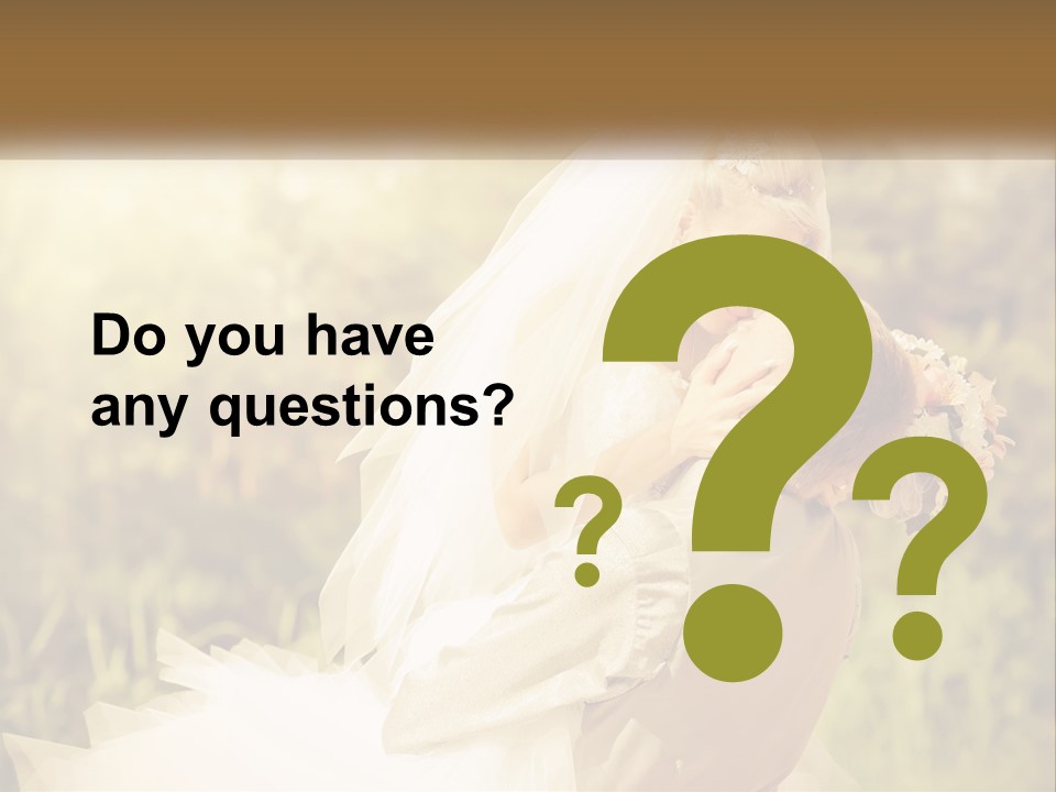 The Bride And Groom Kiss PowerPoint Template