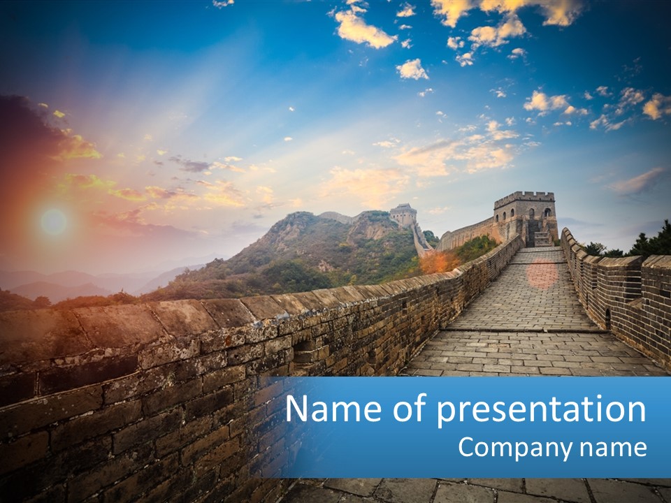 A Picture Of The Great Wall Of China PowerPoint Template